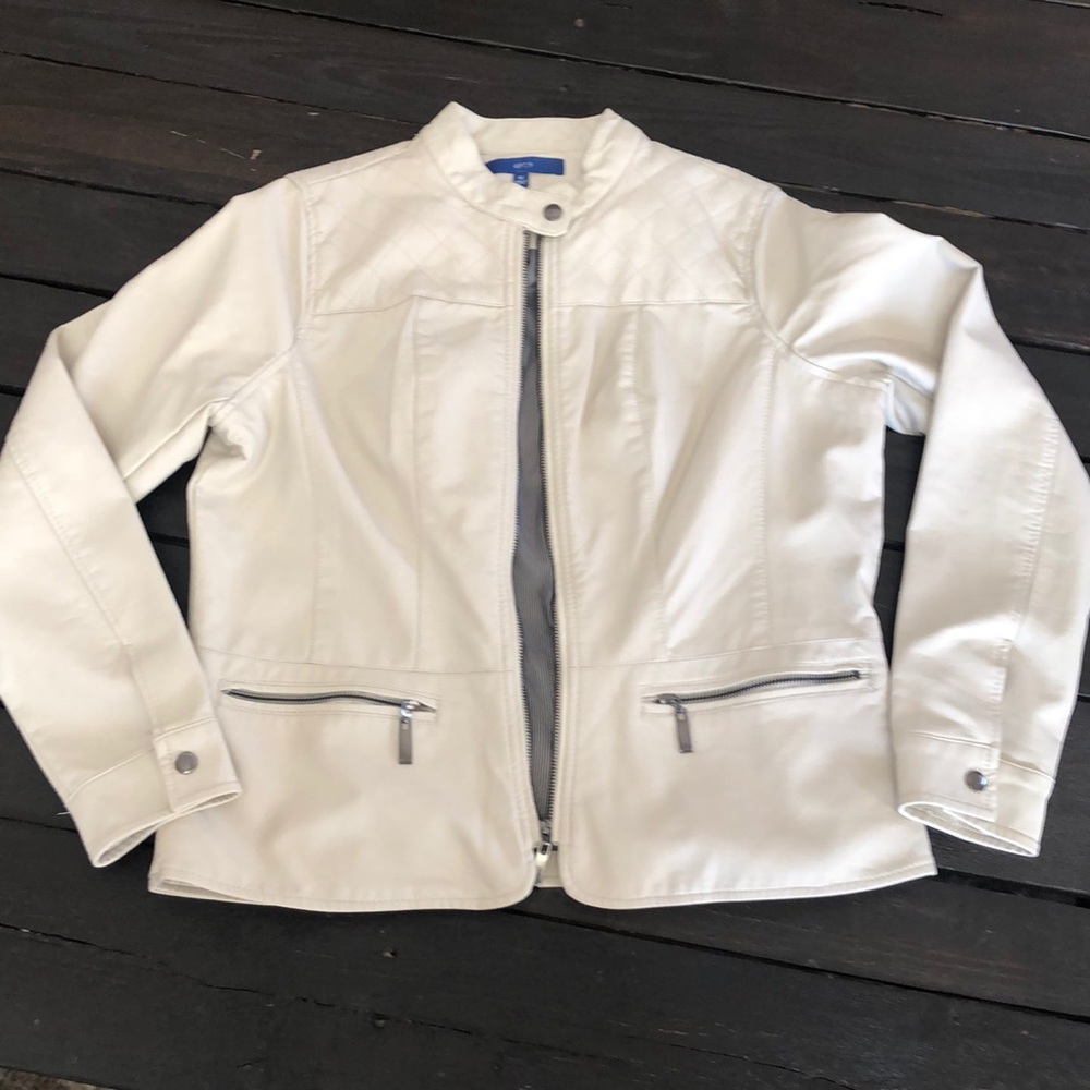 NWOT Ivory Moro Jacket